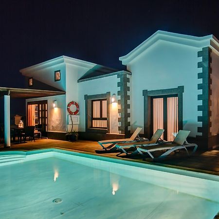 Villa Los Dragos Playa Blanca  Exterior photo
