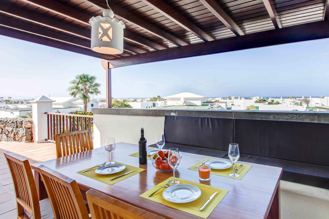 Villa Los Dragos Playa Blanca  Exterior photo